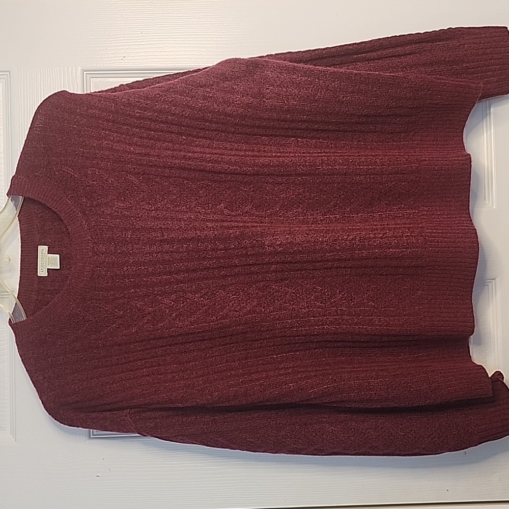 LEGENDARY OUTFITTERS Woman's Sweater M